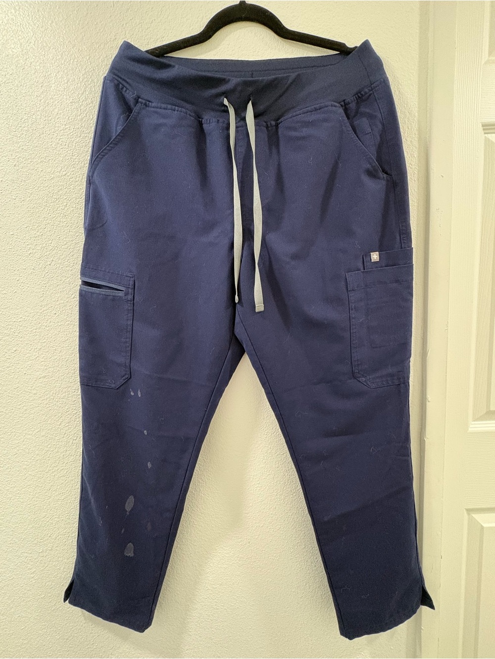FIGS High-Waisted Yola Scrub Pants Women’s PETITE LARGE, NAVY